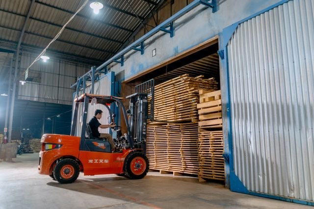 Wooden pallets for industrial storage and handling
